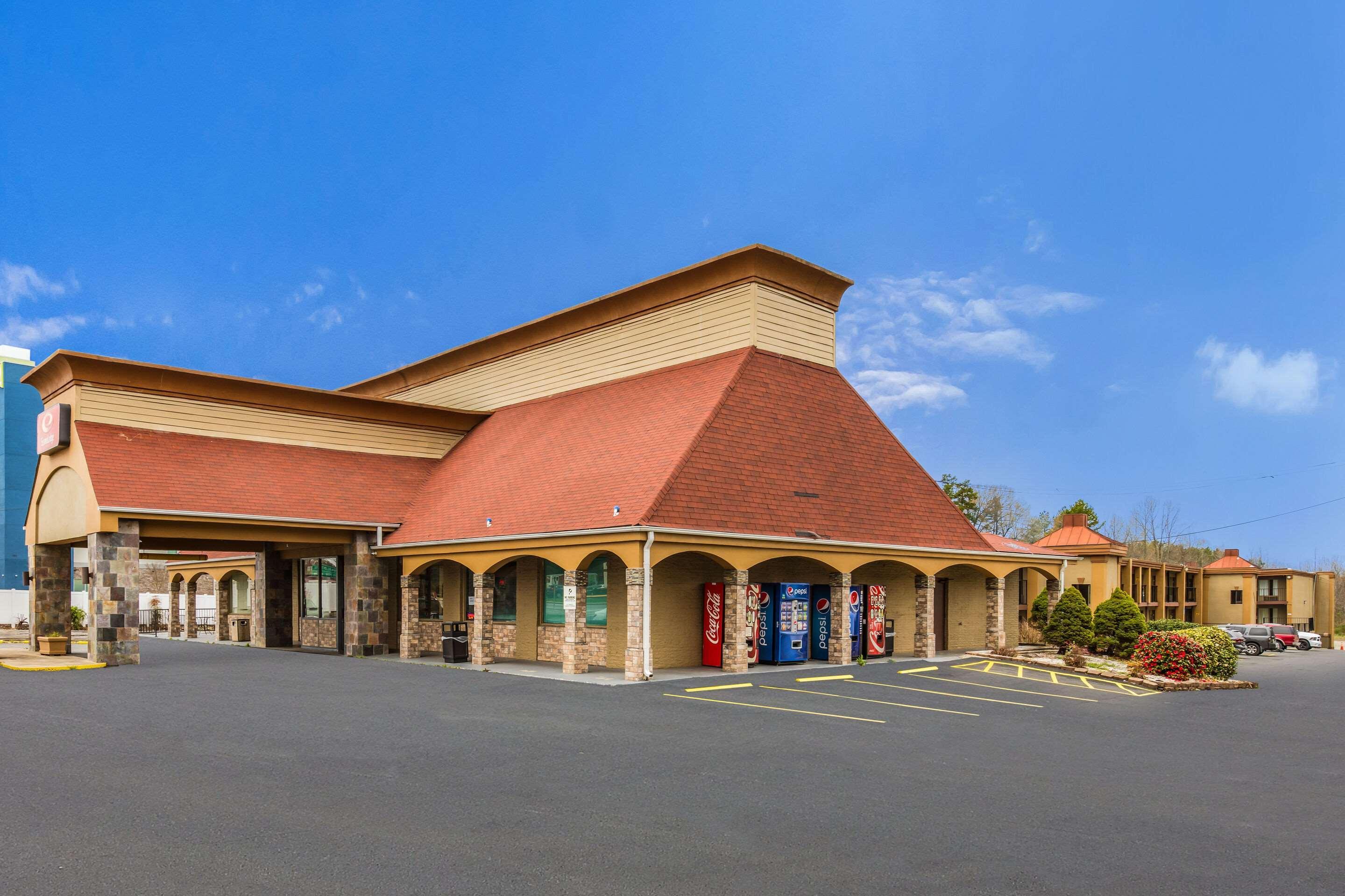 Econo Hotel