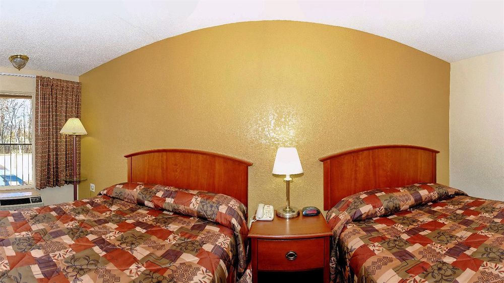 Hotel Econo 2*