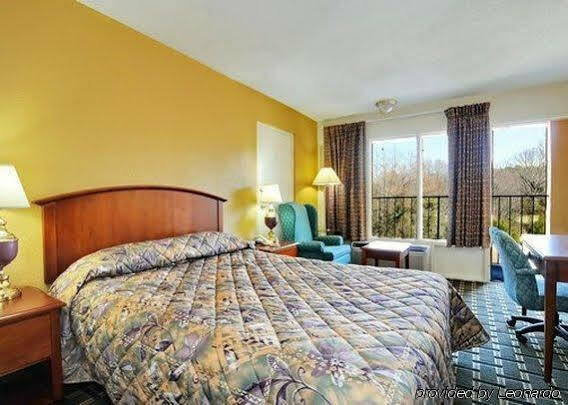 Econo Hotel